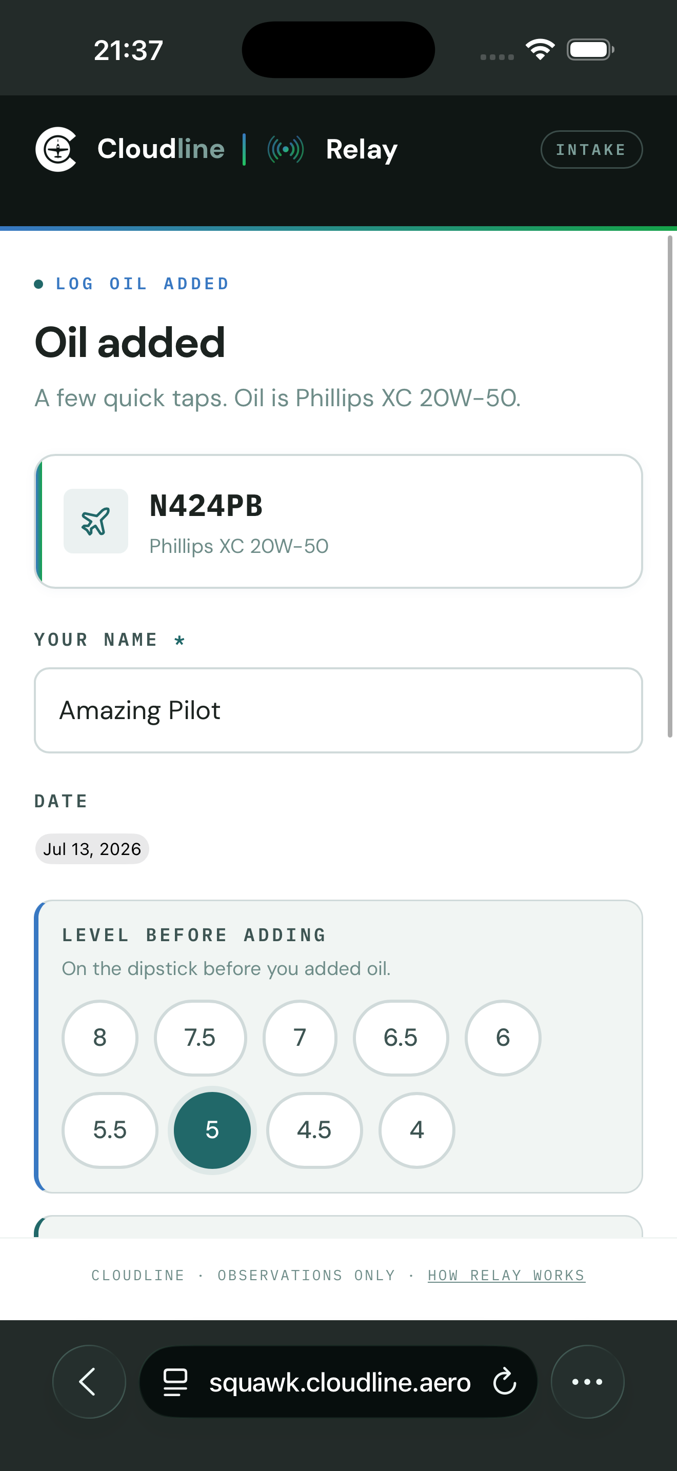 iPhone oil-log form for N424PB: pick the dipstick level before adding; the oil type is already known.